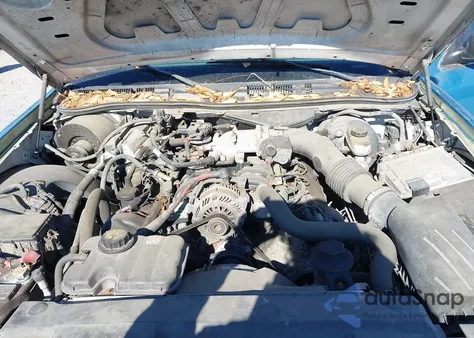 2011 Ford Crown Victoria Police Interceptor z USA, uszkodzony, nr VIN 2FABP7BV6BX111295